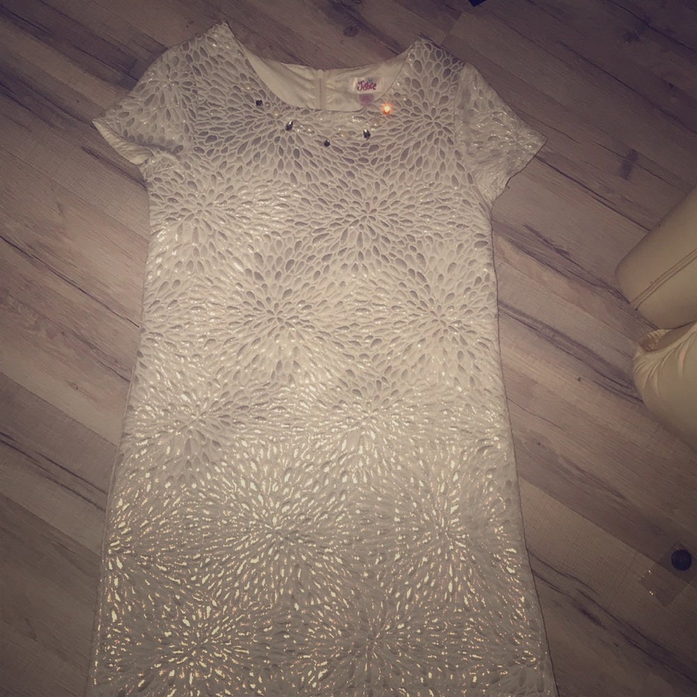 Beautiful white Justice dress!